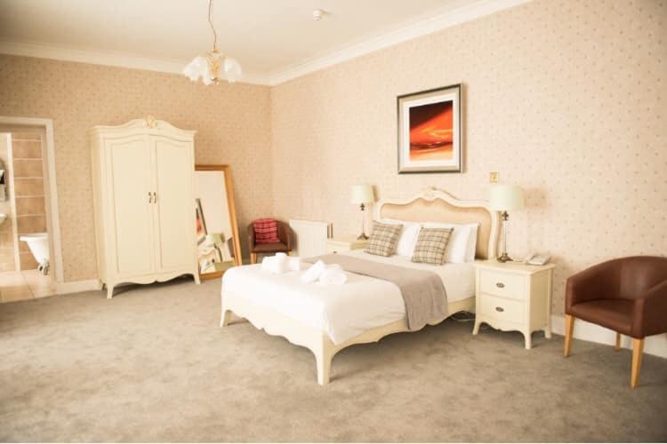 Oyo Douglas Hotel Килмарнок Екстериор снимка